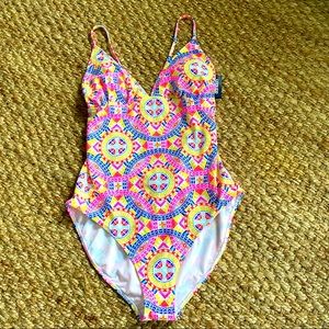 Old Navy Multiple Colors One Piece XXL Swimsuit